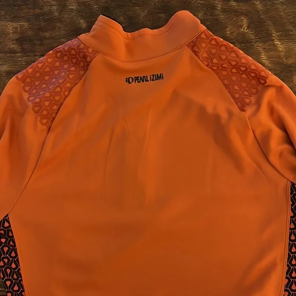 Pearl IZUMi matching tops - Picture 5 of 12